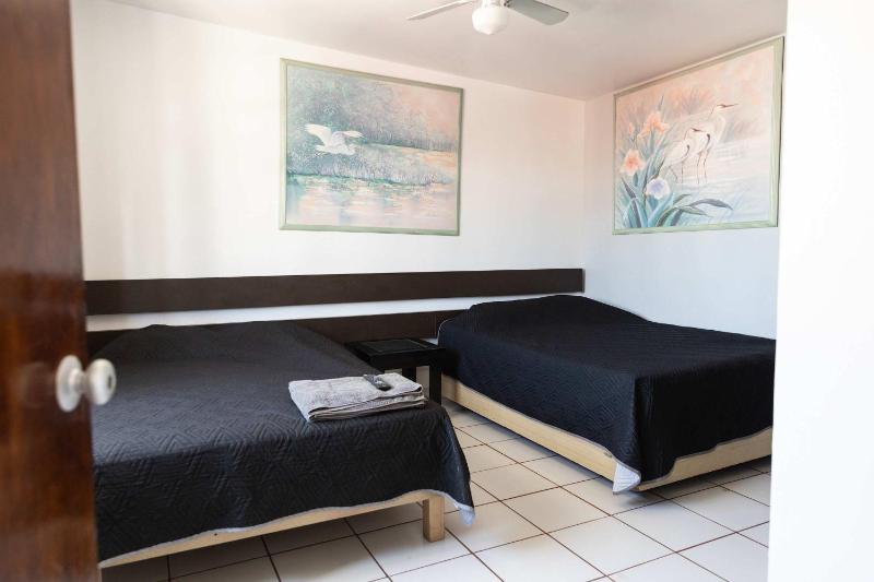 Bohemian Apartment in Oaxaca with 2 Bedrooms - image 4