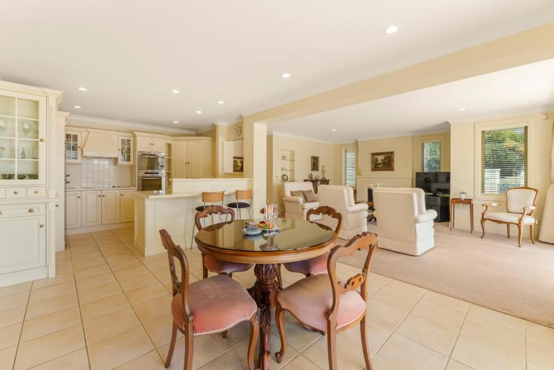 2 Mile Lakehouse - Taupo - image 27