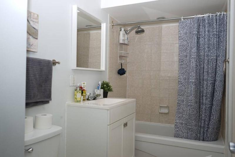updated and cozy 2 bedroom unit fully furnished downtown 32 days minimum - image 15