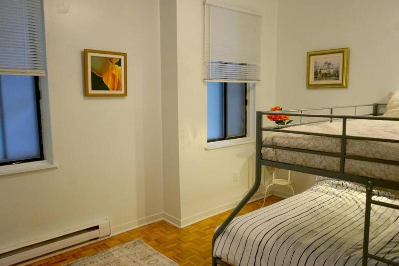 cute 2 bedroom unit ground floor downtown 32 days minimum - image 11