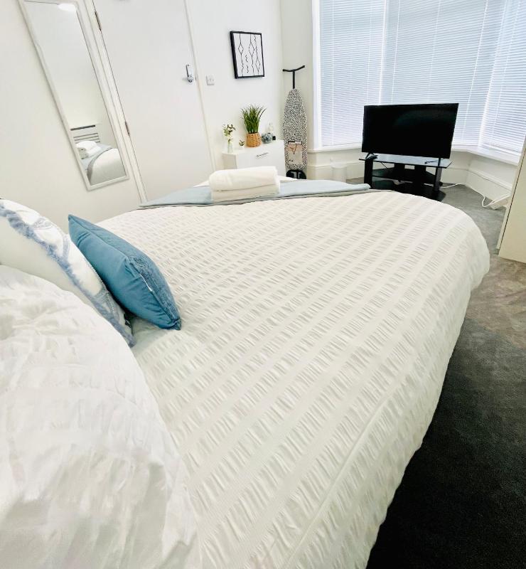 Orchard Road - image 38