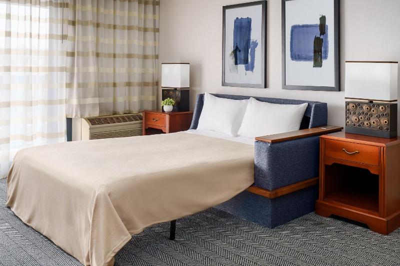 King Room image 4