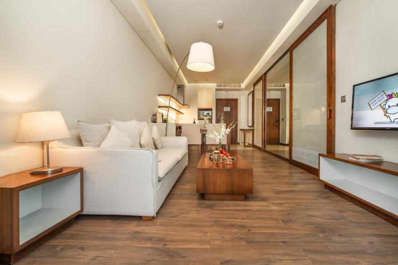 Da Nang Beachfront Apartment Balcony Infinity Pool - image 8