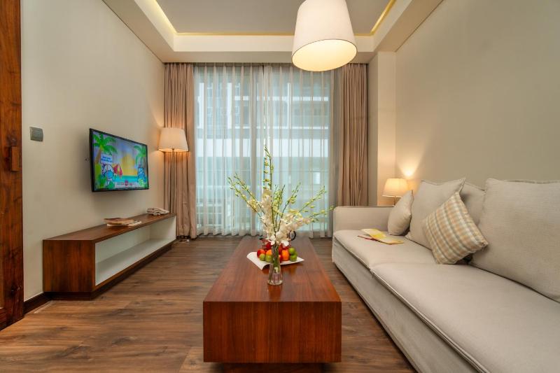 Da Nang Beachfront Apartment Balcony Infinity Pool - image 11