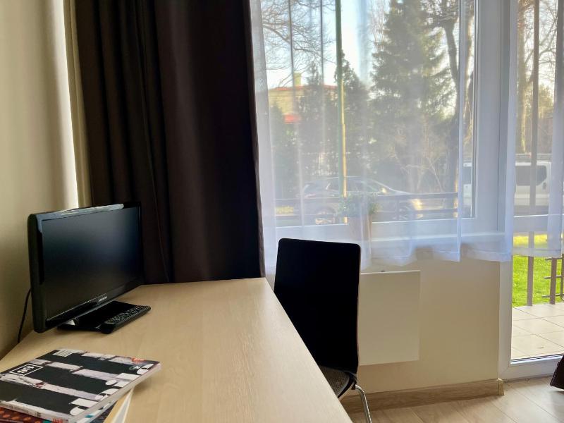 Small Single Room image 4