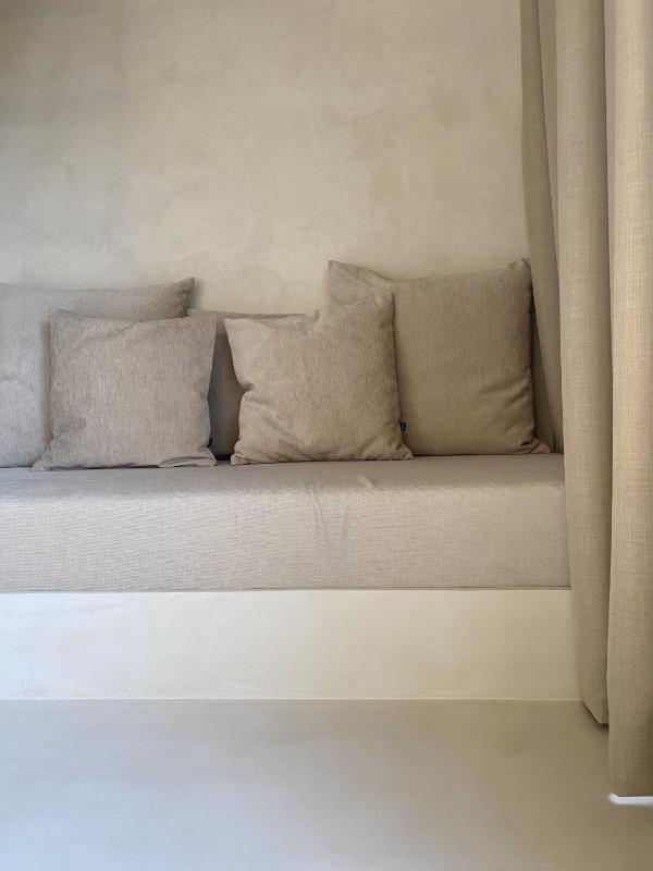 Studio with Terrace image 4