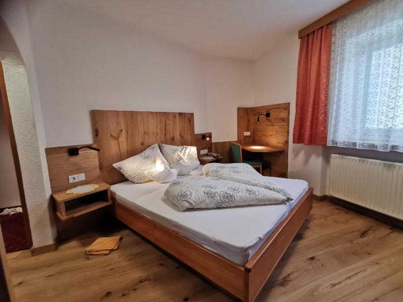 Double Room image 2