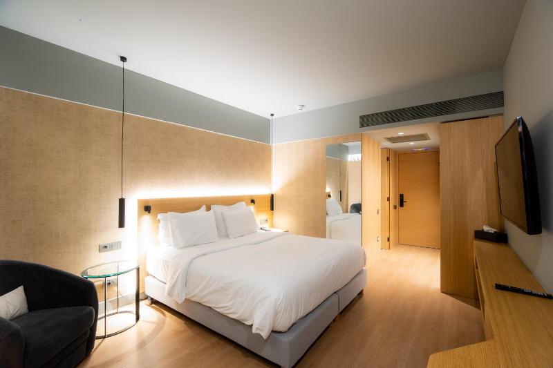 Magnes Hotel - image 11