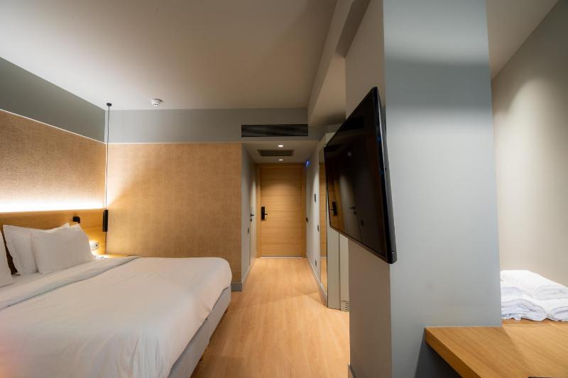 Magnes Hotel - image 7
