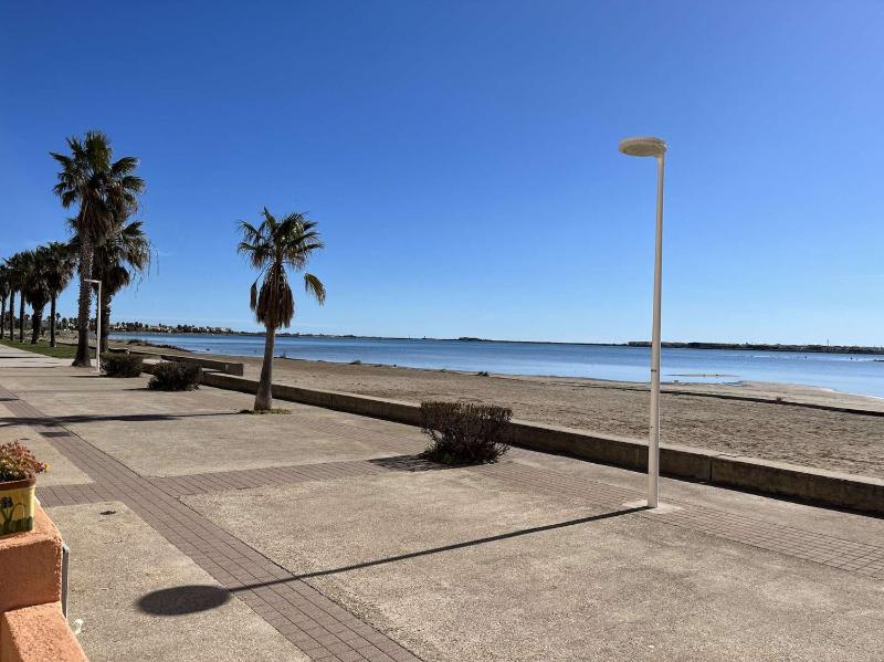 Front de plage du Grazel - Piscine et parking GN500-014 - image 12