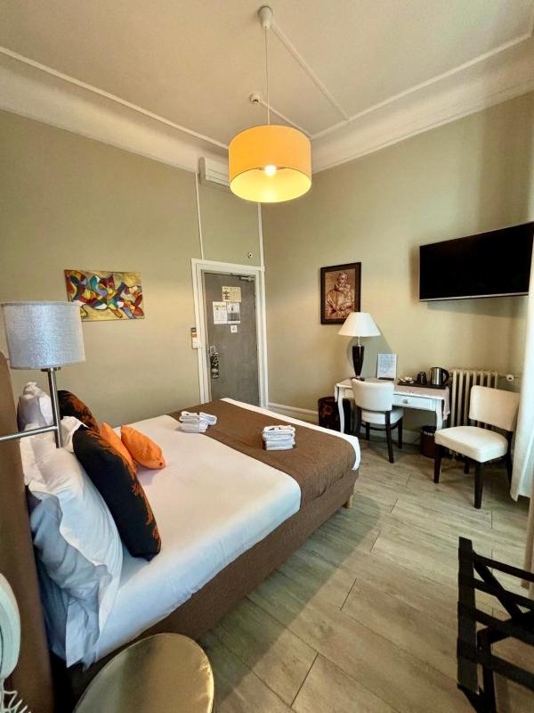 Regina Boutique Hotel - image 27