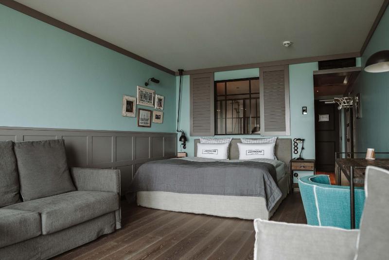 Superior Double Room with Sea View image 4