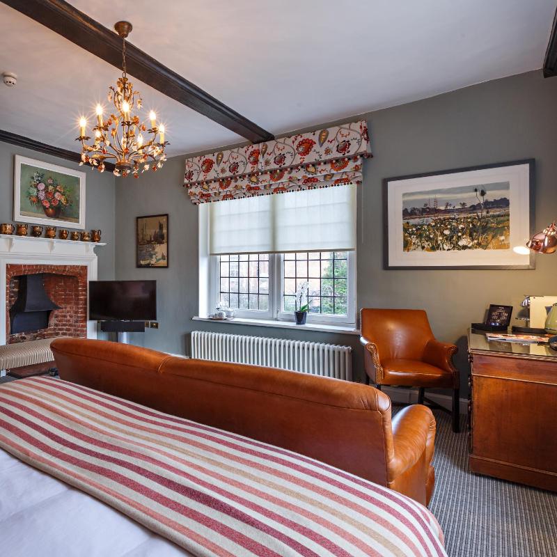 Deluxe Double Room - First Floor image 4