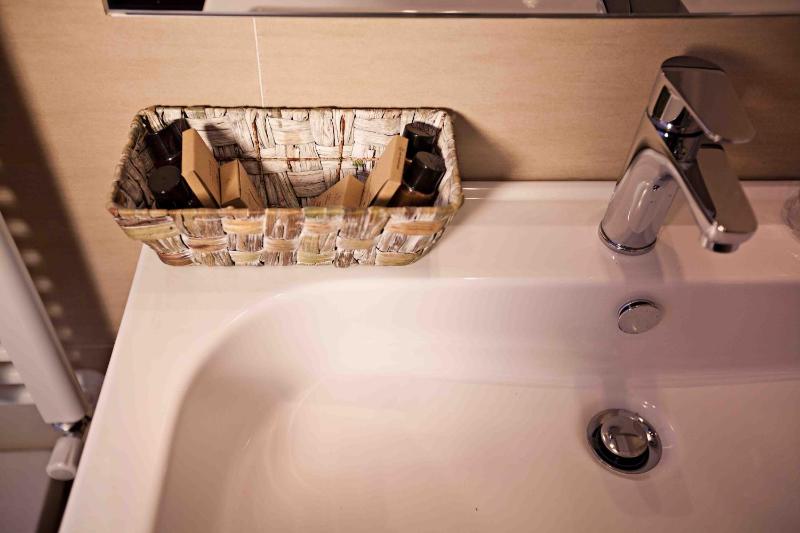 Double Room with Private Bathroom image 3