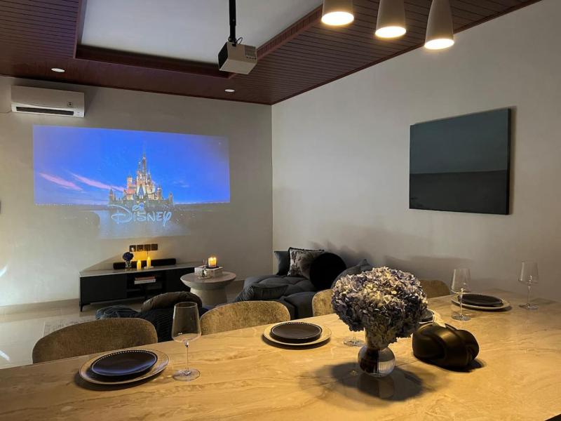 Nomadic LUX villa - image 1
