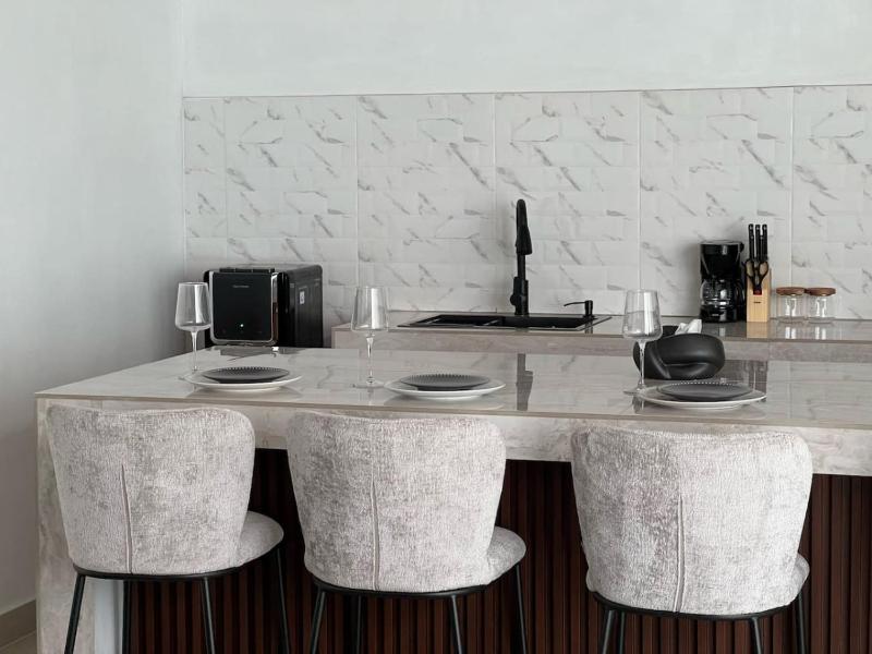 Nomadic LUX villa - image 9