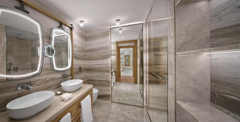 SUITE 	 image 2
