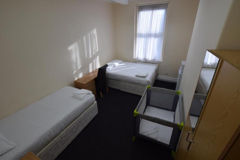 Budget Single Room image 2