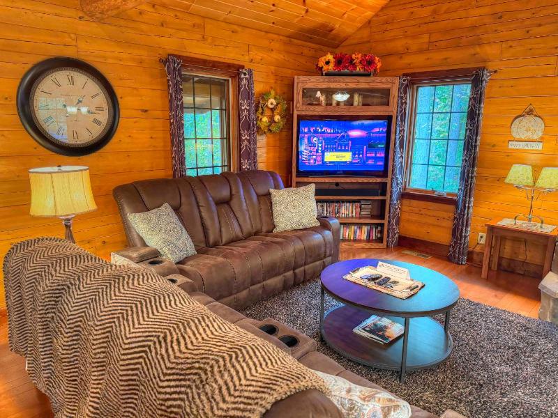 One-Bedroom House image 2
