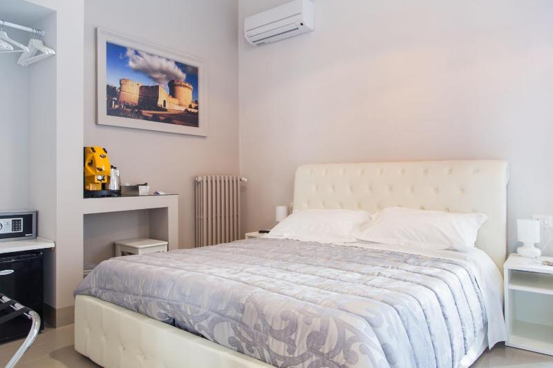 Triple Room with Private Bathroom image 4