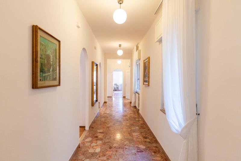 Elegante residenza con affaccio su Porta Leoni - Domus Verona - image 4