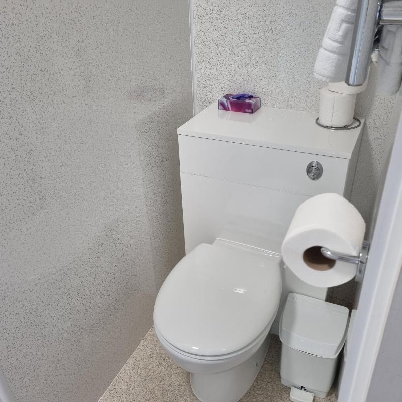 Double Room with Private Bathroom image 3