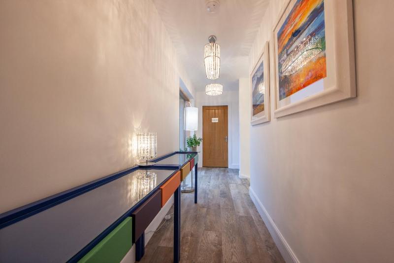 Two-Bedroom House image 2