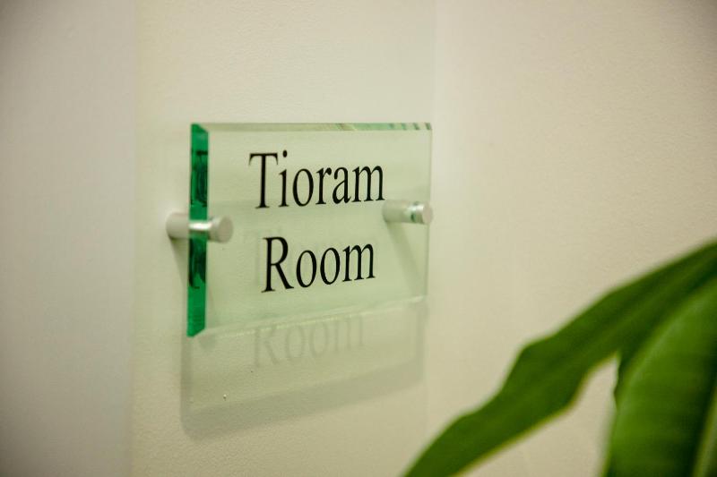 Superior King Room image 4