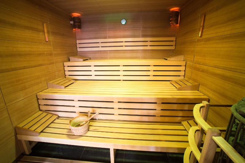 Special Offer - Double Room with Romantic Package image 3