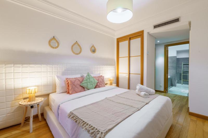 Appartement de charme residence avec piscine WiFi - image 3