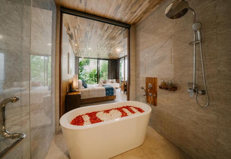 1 Bedroom Near Rangkan Beach - image 12