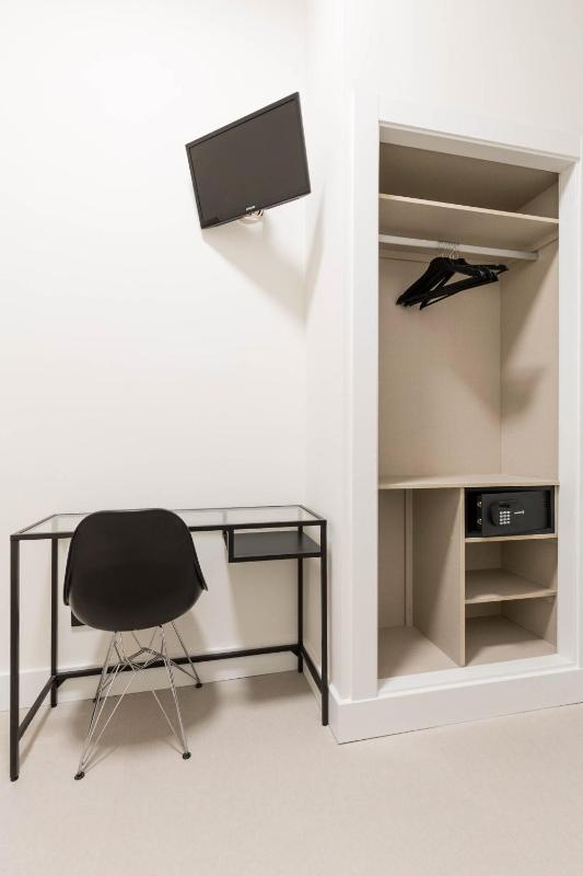 Superior Single Room image 4