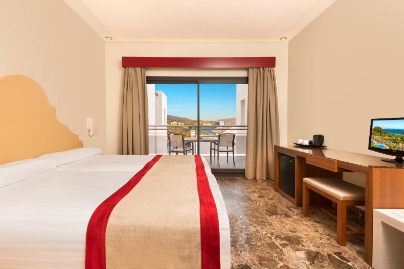 Double or Twin Room with Side Sea View image 3