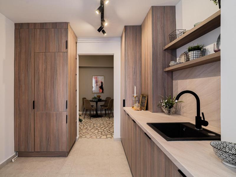 Loggia & Luxe 4BR Penthouse in Universitatii Area - image 16