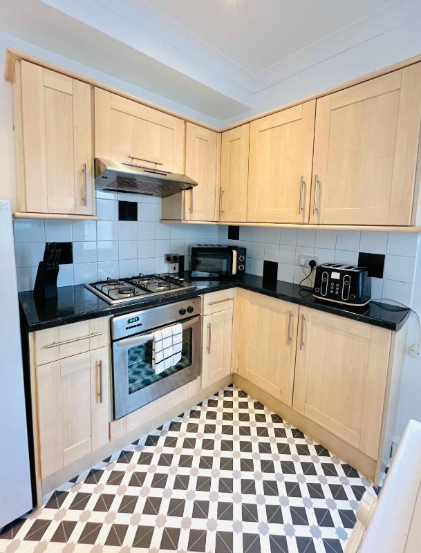 Clarence Road - image 10