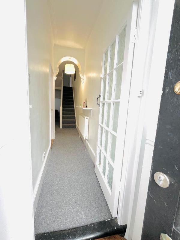 Clarence Road - image 15
