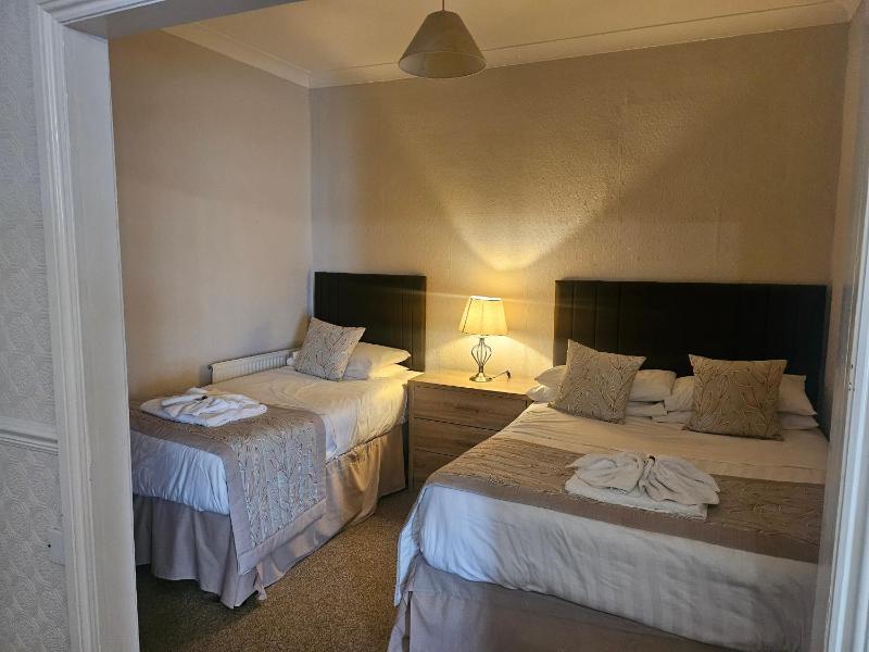 Standard Family Room image 2