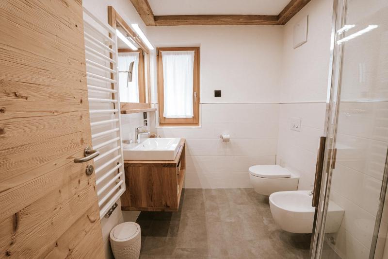 One-Bedroom Apartment image 4