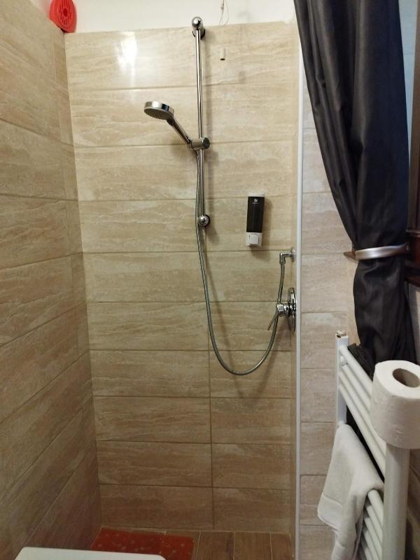 Budget Single Room image 3
