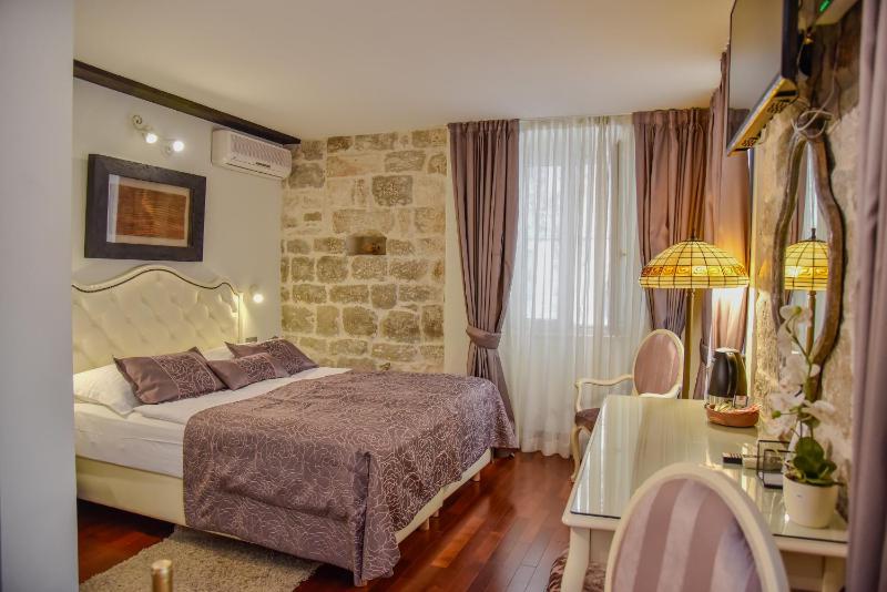 Standard Double Room - Annex Building image 1
