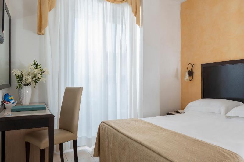 Standard Double Room image 1