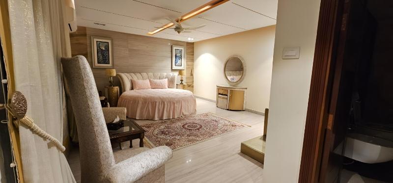 Avenue-3 Guest House - image 6