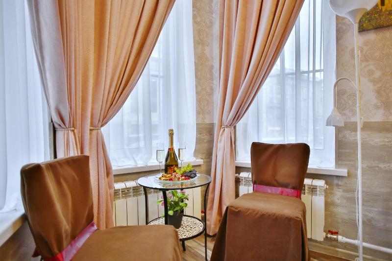 Double Room with Private Bathroom image 2