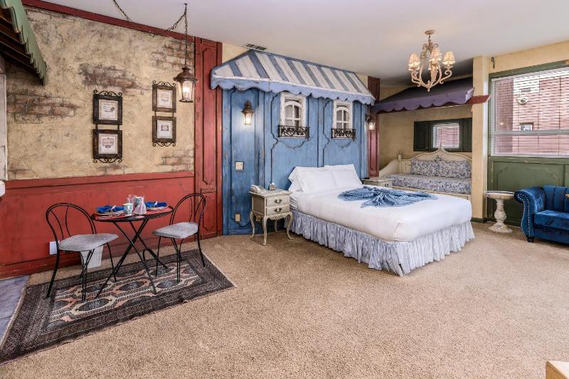 Adobe Grand Villas - image 33