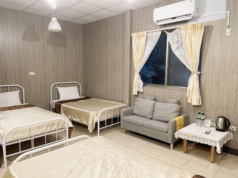 Comfort Triple Room image 1