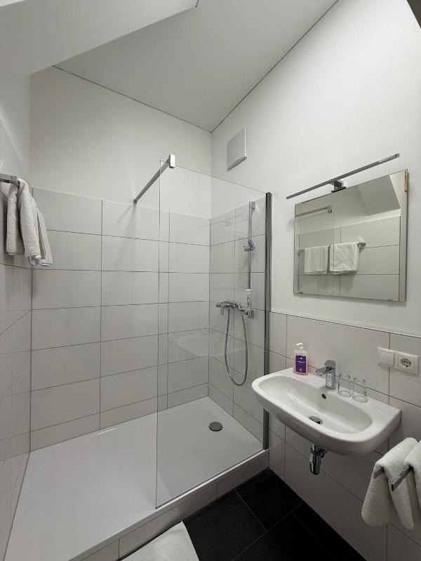 Superior Double Room image 3