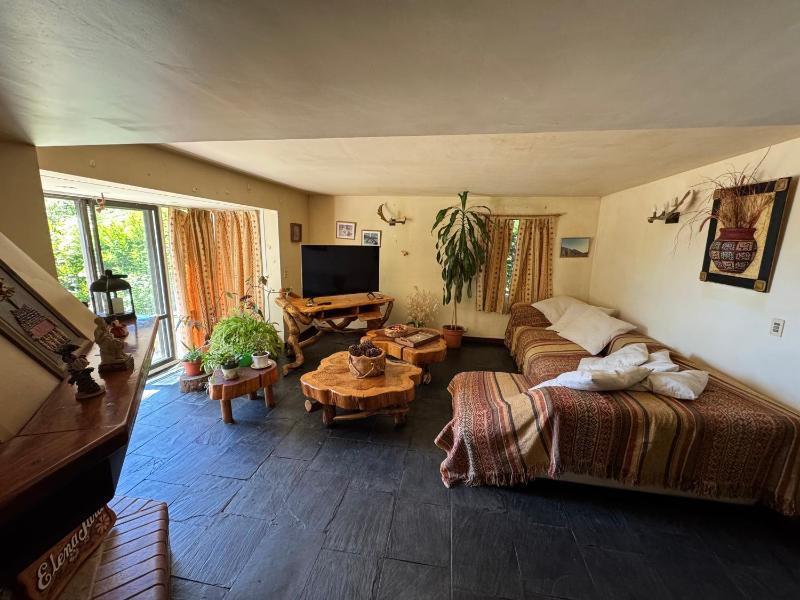 Casa con parque y vista al lago - image 3