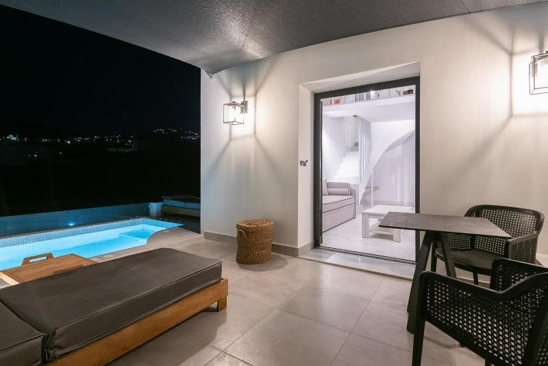 Superior Loft Suite with Private Mini Pool - 916° image 2