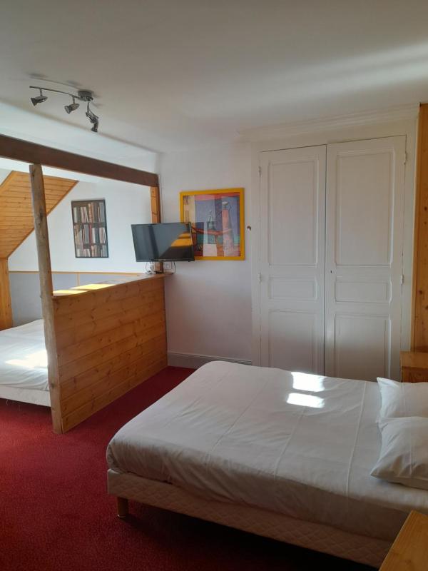 Quadruple Room image 1