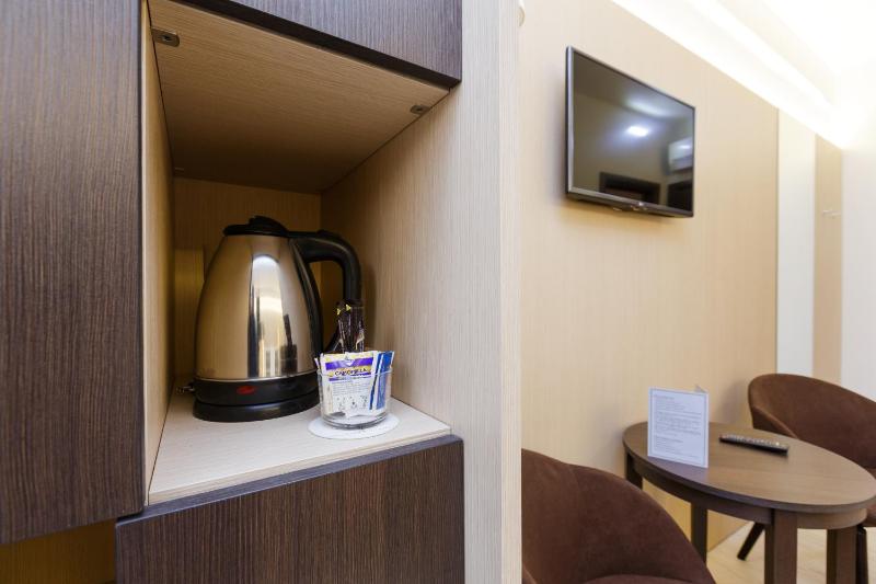 Standard Double or Twin Room - Basement image 2